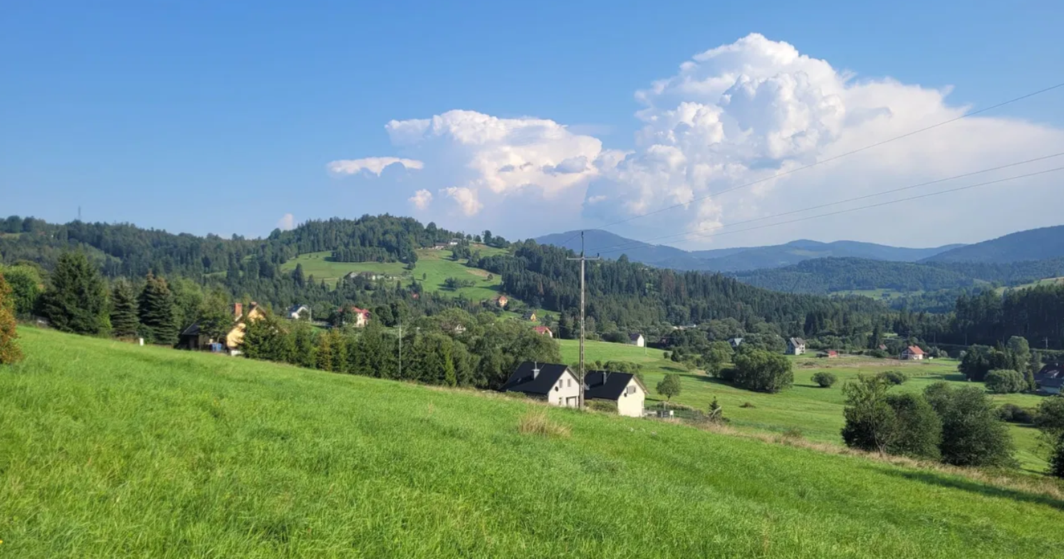 Działka z widokiem na góry Sól-Kiczora
